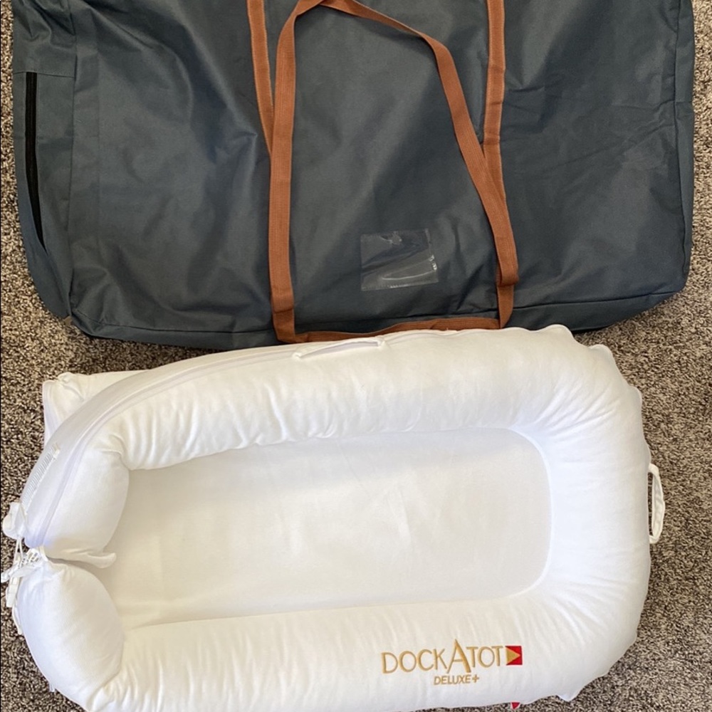 DockATot with carrying bag